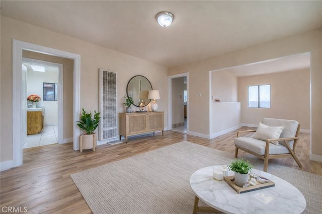 2653 Flower, Huntington Park, CA 90255