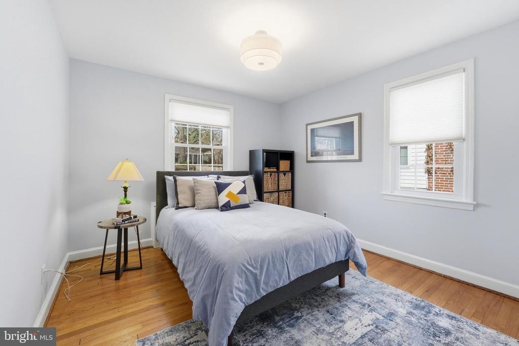 Image 24 of property listing at 8916 WHITNEY ST, Silver Spring, MD 20901