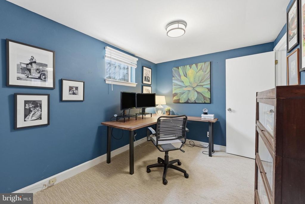 Image 44 of property listing at 8916 WHITNEY ST, Silver Spring, MD 20901