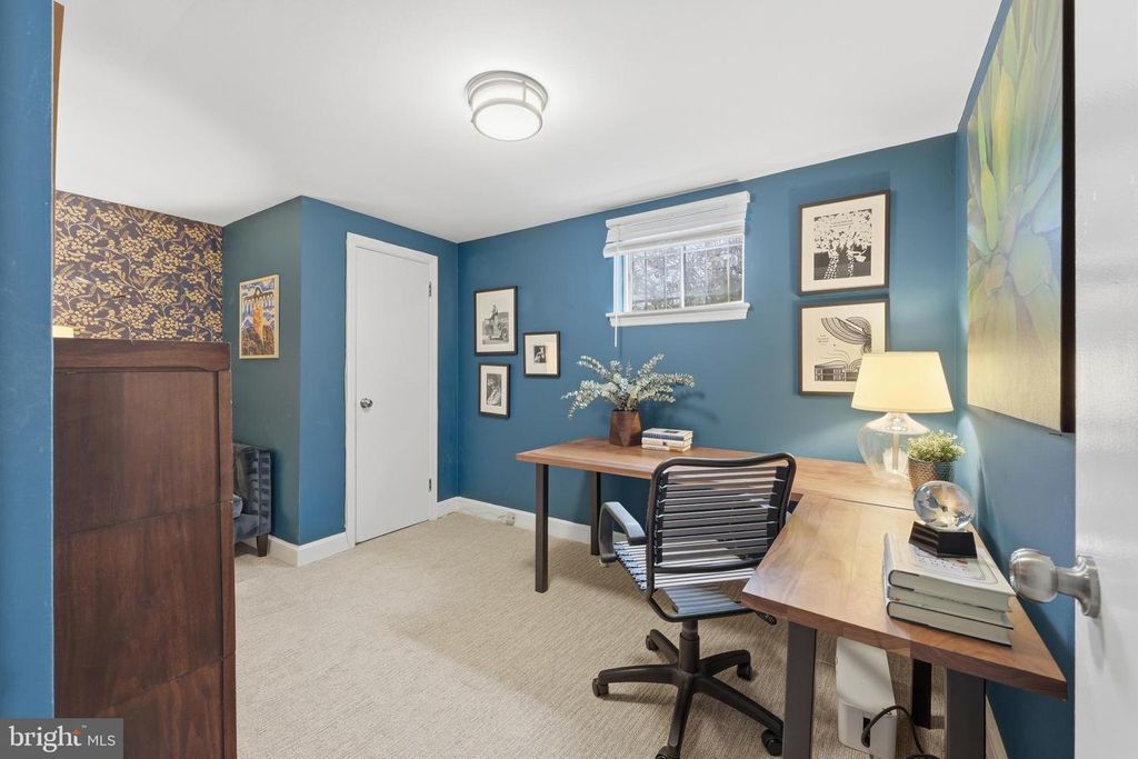 Image 49 of property listing at 8916 WHITNEY ST, Silver Spring, MD 20901