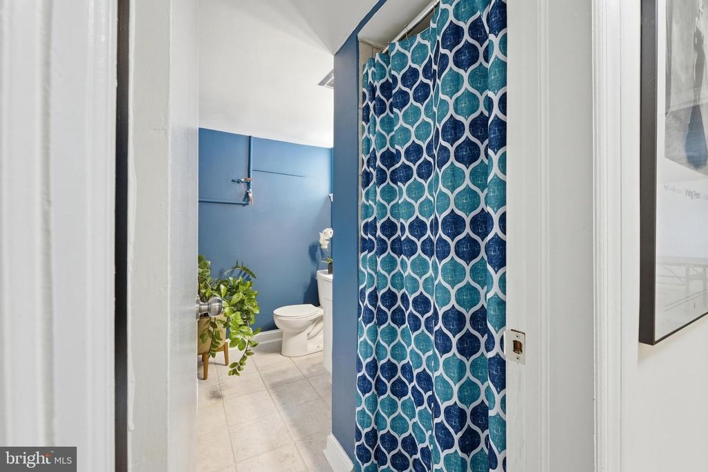 Image 50 of property listing at 8916 WHITNEY ST, Silver Spring, MD 20901