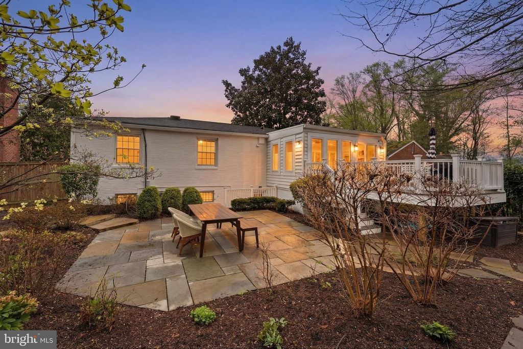 Image 64 of property listing at 8916 WHITNEY ST, Silver Spring, MD 20901