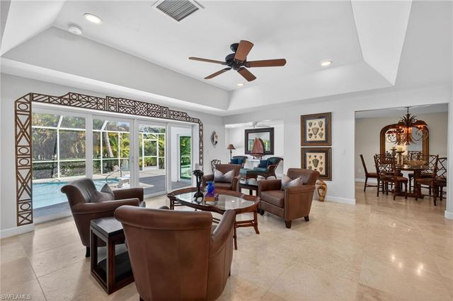 738 Anchor DR, Sanibel, FL 33957