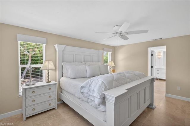 738 Anchor DR, Sanibel, FL 33957