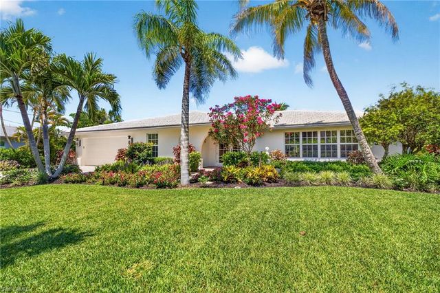 738 Anchor DR, Sanibel, FL 33957