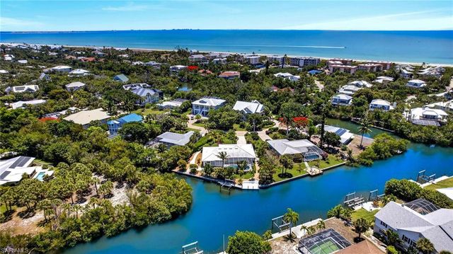 738 Anchor DR, Sanibel, FL 33957