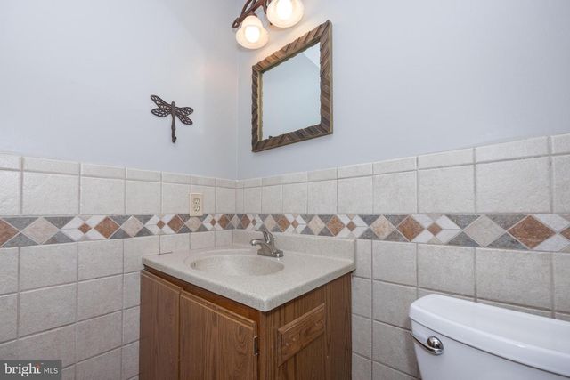 15 WILLOW BEND DR, Hamilton, NJ 08690
