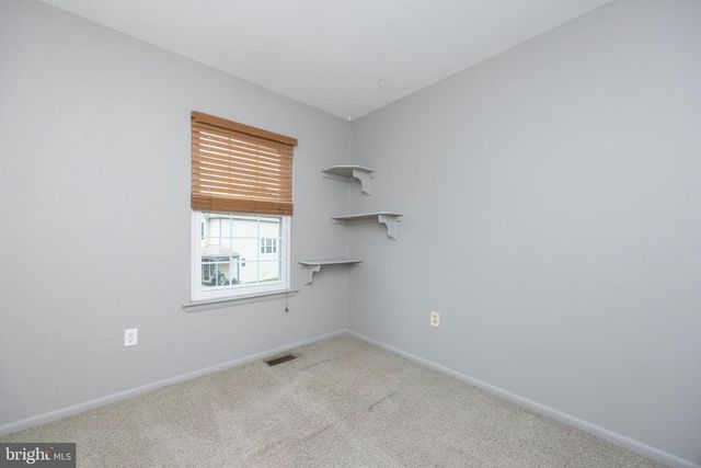 15 WILLOW BEND DR, Hamilton, NJ 08690