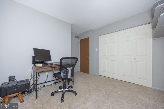 15 WILLOW BEND DR, Hamilton, NJ 08690