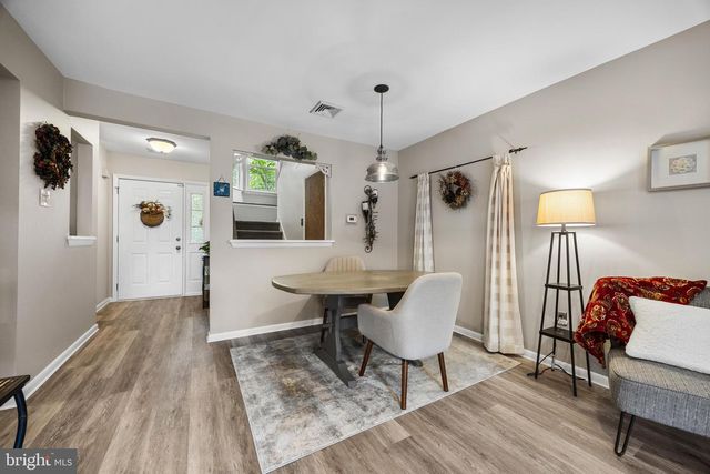 15 WILLOW BEND DR, Hamilton, NJ 08690