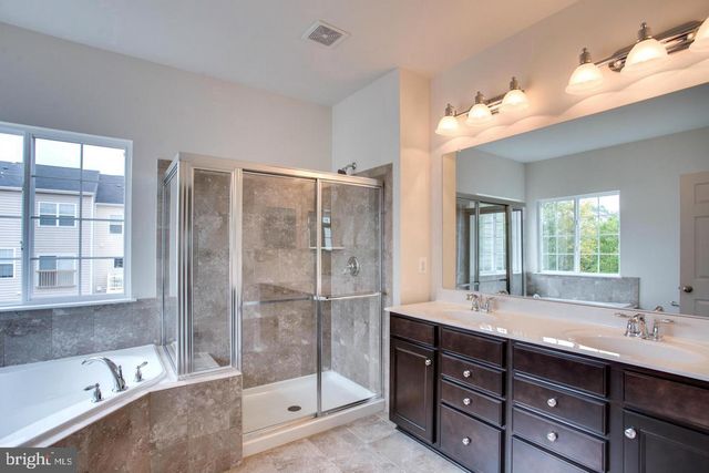 9029 CHRISTINA PL, Manassas Park, VA 20111