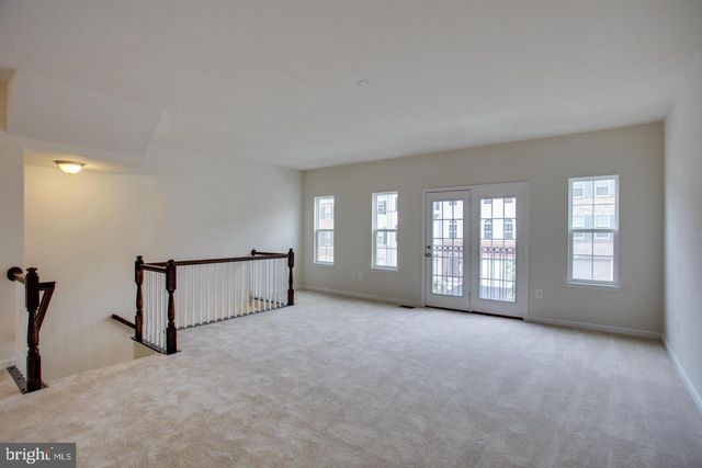9029 CHRISTINA PL, Manassas Park, VA 20111