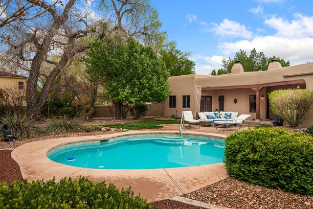 924 Camino Vista Rio, Bernalillo, NM 87004