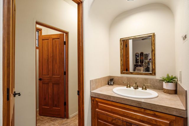 924 Camino Vista Rio, Bernalillo, NM 87004