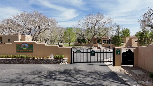 924 Camino Vista Rio, Bernalillo, NM 87004