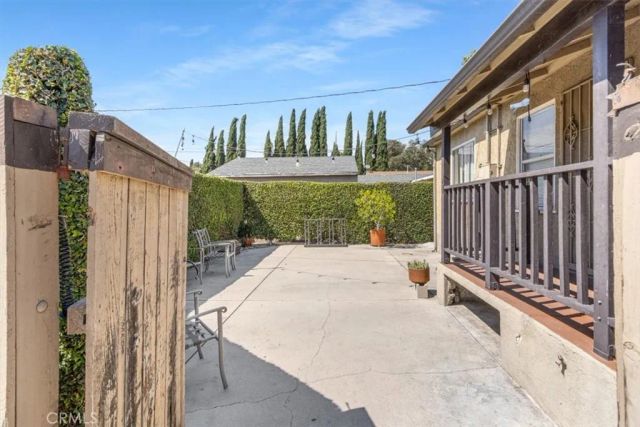 2114 Orange Avenue, Santa Ana, CA 92707