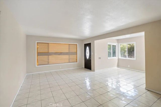 2114 Orange Avenue, Santa Ana, CA 92707