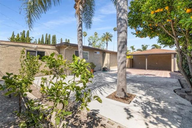 2114 Orange Avenue, Santa Ana, CA 92707