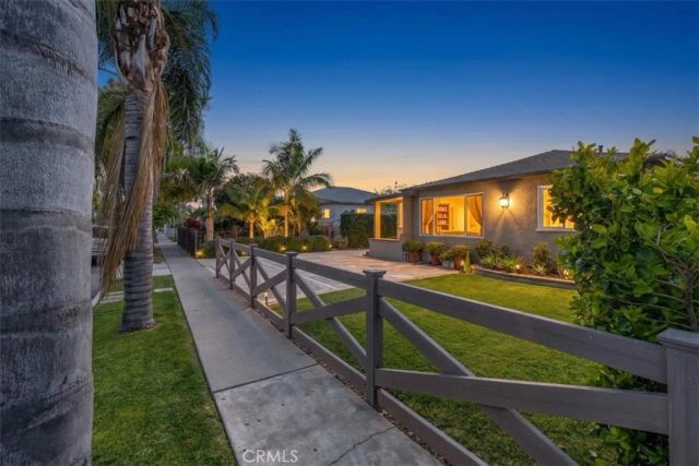 2114 Orange Avenue, Santa Ana, CA 92707