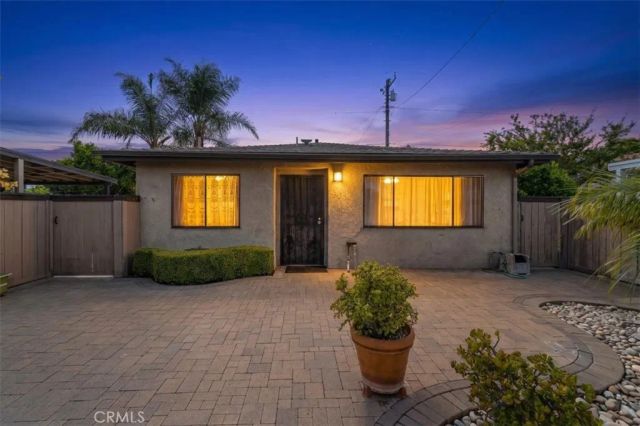2114 Orange Avenue, Santa Ana, CA 92707
