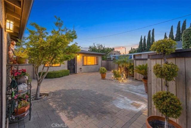 2114 Orange Avenue, Santa Ana, CA 92707