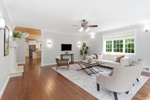 6 James Patten Dr, Sterling, MA 01564