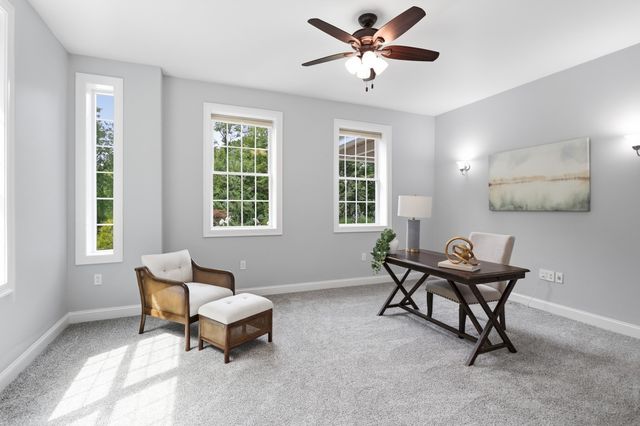 6 James Patten Dr, Sterling, MA 01564