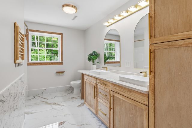 6 James Patten Dr, Sterling, MA 01564