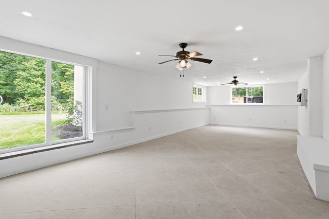 6 James Patten Dr, Sterling, MA 01564