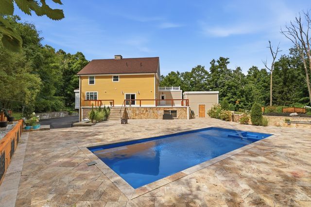 6 James Patten Dr, Sterling, MA 01564