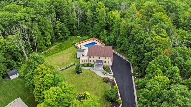 6 James Patten Dr, Sterling, MA 01564