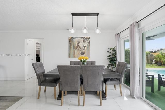 11920 NW 31st Pl, Sunrise, FL 33323