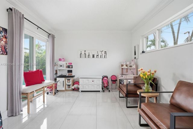 11920 NW 31st Pl, Sunrise, FL 33323