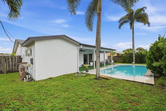 11920 NW 31st Pl, Sunrise, FL 33323