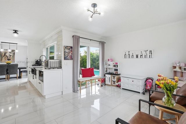 11920 NW 31st Pl, Sunrise, FL 33323