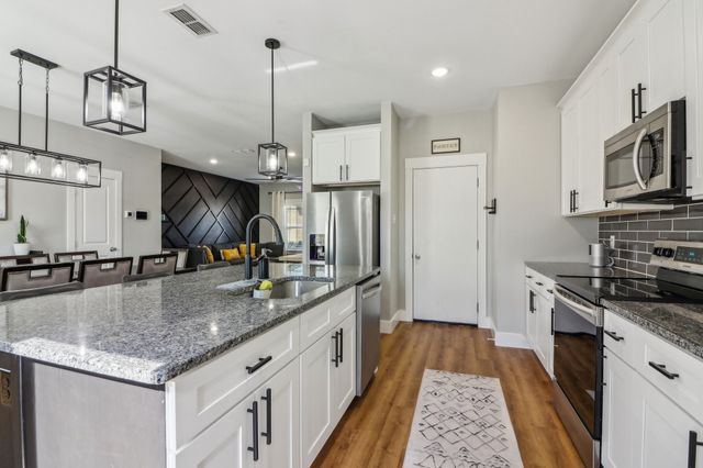 6165 River Pointe Drive, Fort Worth, TX 76114