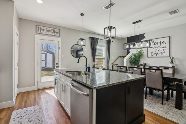 6165 River Pointe Drive, Fort Worth, TX 76114