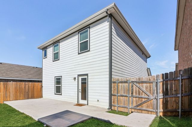 6165 River Pointe Drive, Fort Worth, TX 76114