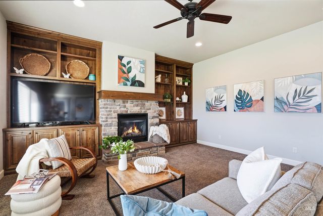 6251 W Nordic Dr, Eagle, ID 83616