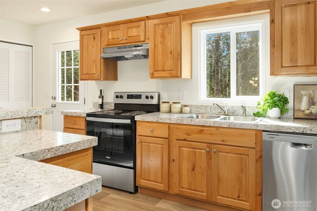 23904 E Lake Kayak Drive, Monroe, WA 98272
