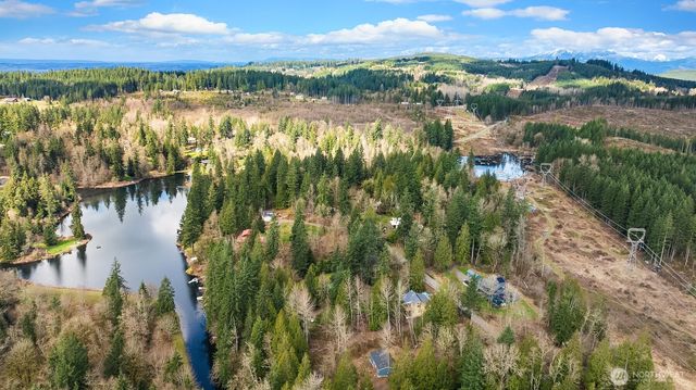 23904 E Lake Kayak Drive, Monroe, WA 98272