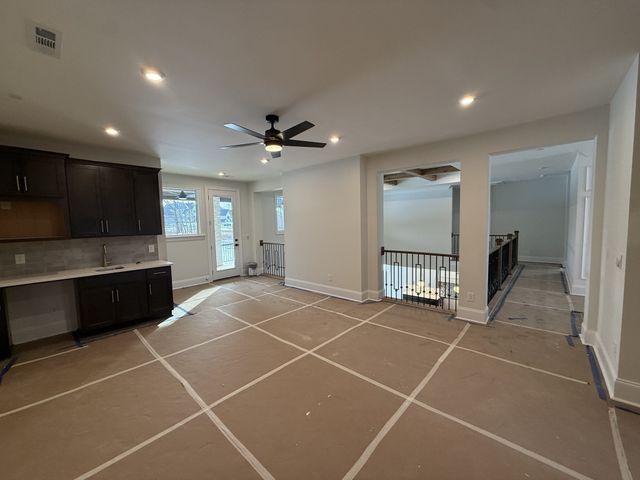 5721 Nola Dr, Arrington, TN 37014