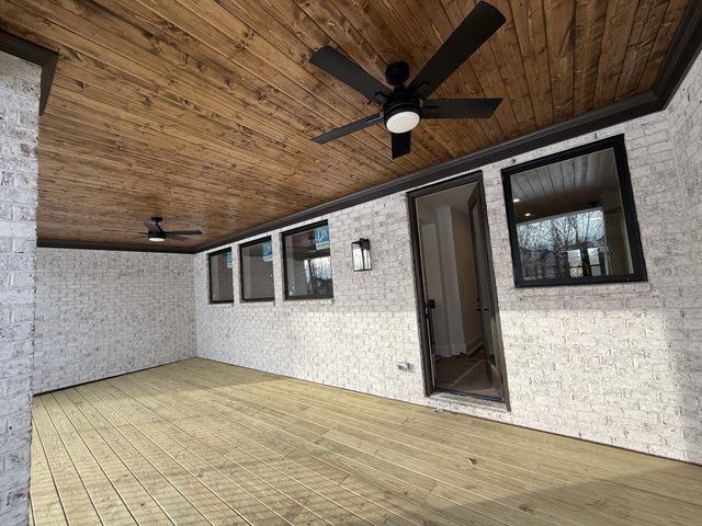 5721 Nola Dr, Arrington, TN 37014