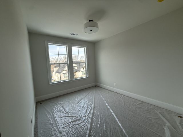 5721 Nola Dr, Arrington, TN 37014