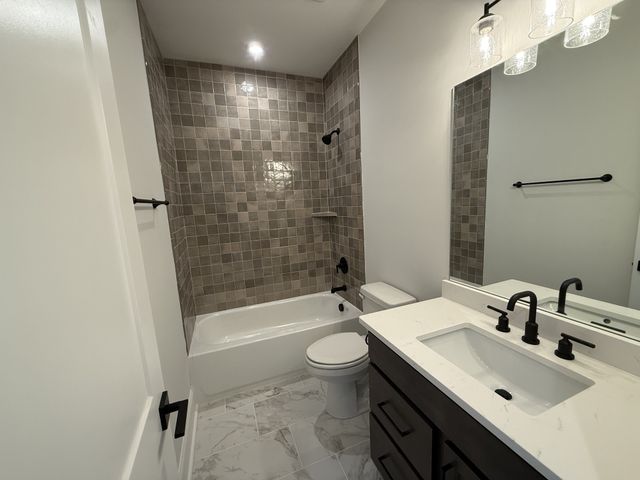 5721 Nola Dr, Arrington, TN 37014