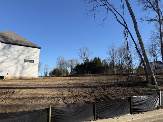 5721 Nola Dr, Arrington, TN 37014