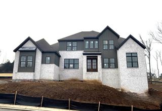 5721 Nola Dr, Arrington, TN 37014