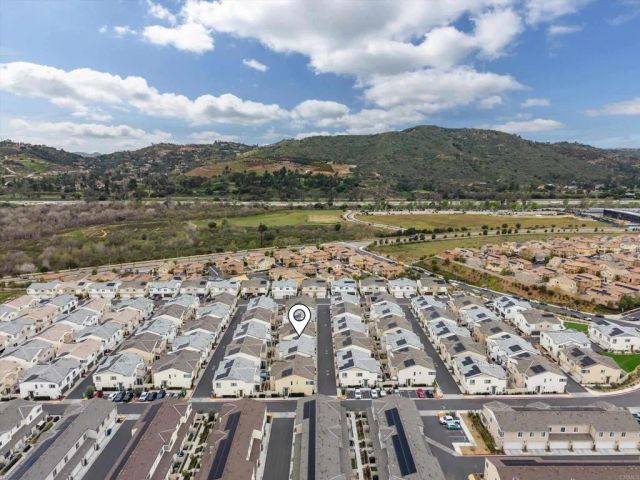 227 Canopy Trails Place, Fallbrook, CA 92028