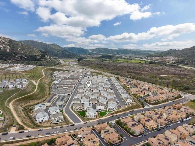 227 Canopy Trails Place, Fallbrook, CA 92028