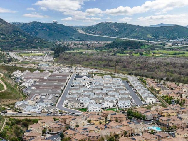 227 Canopy Trails Place, Fallbrook, CA 92028